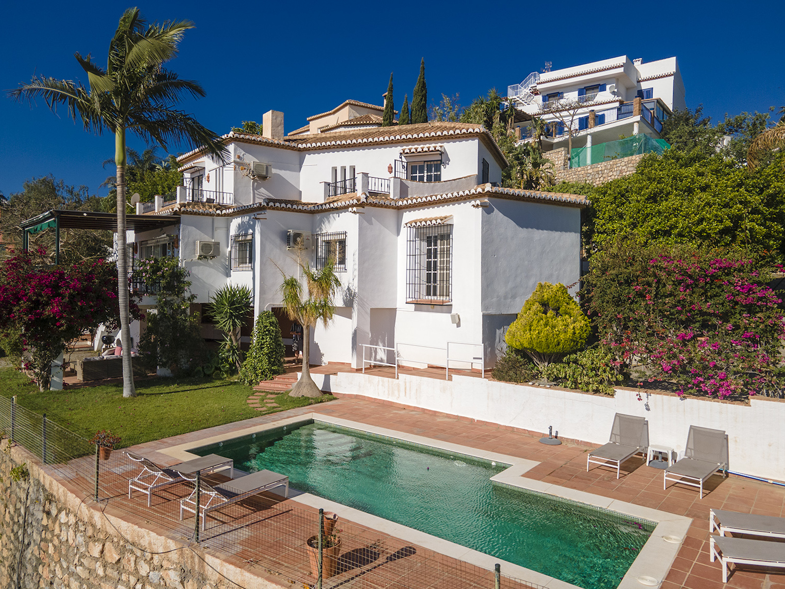 House in Granada - view 1