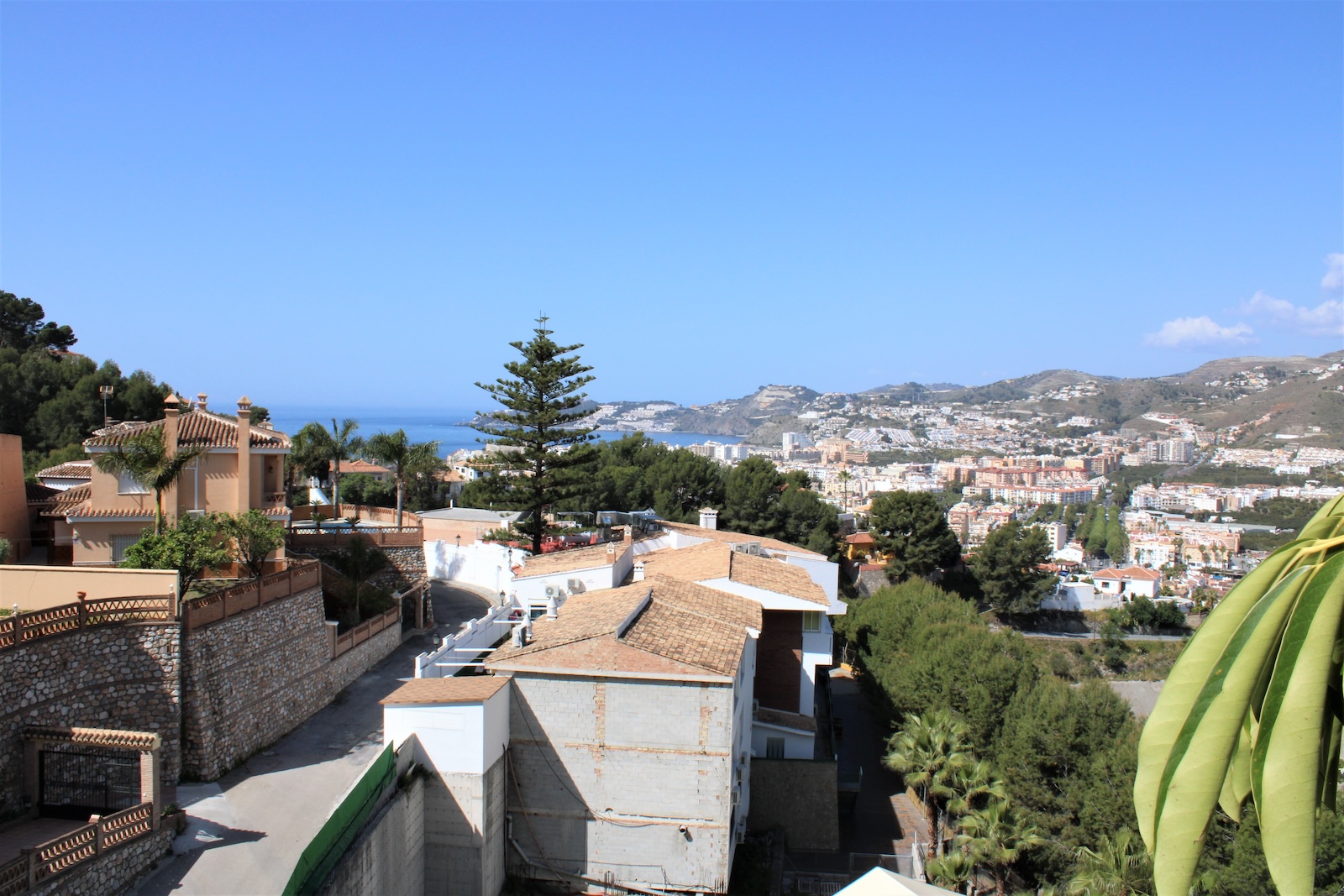 House in Granada - view 1