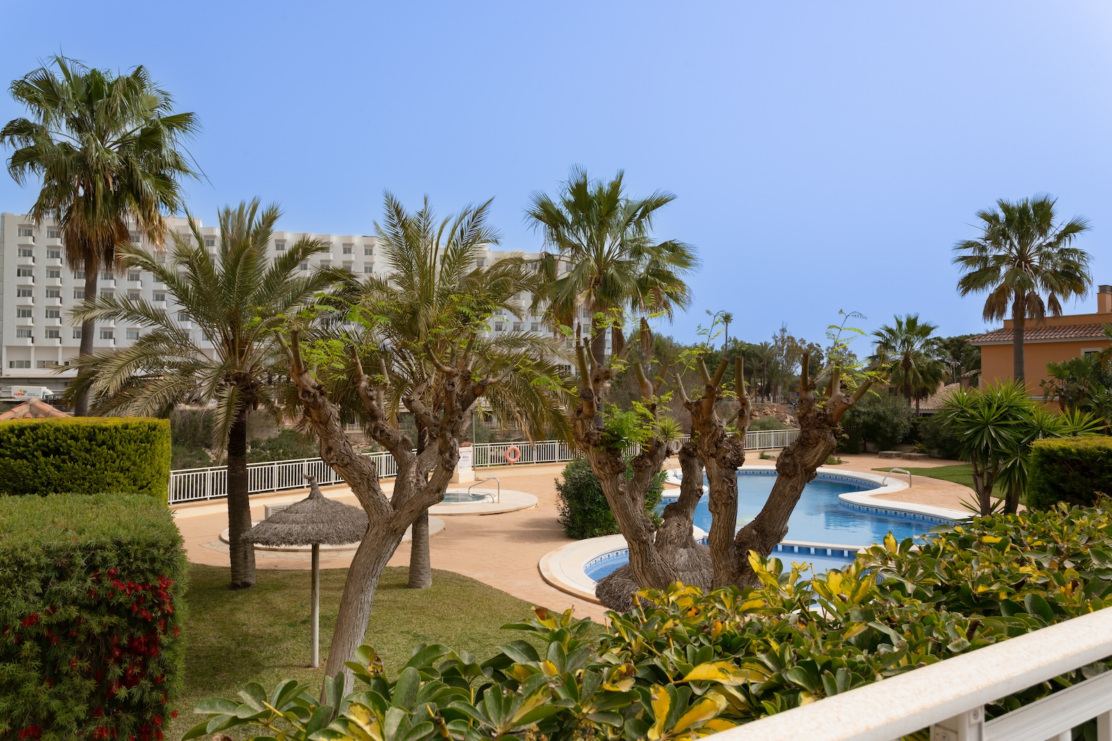 Apartment in Cales de Mallorca - view 1