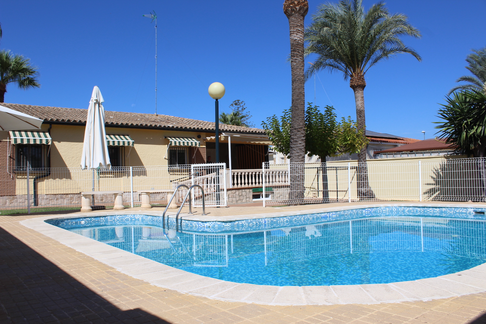 House in L'Eliana - view 1