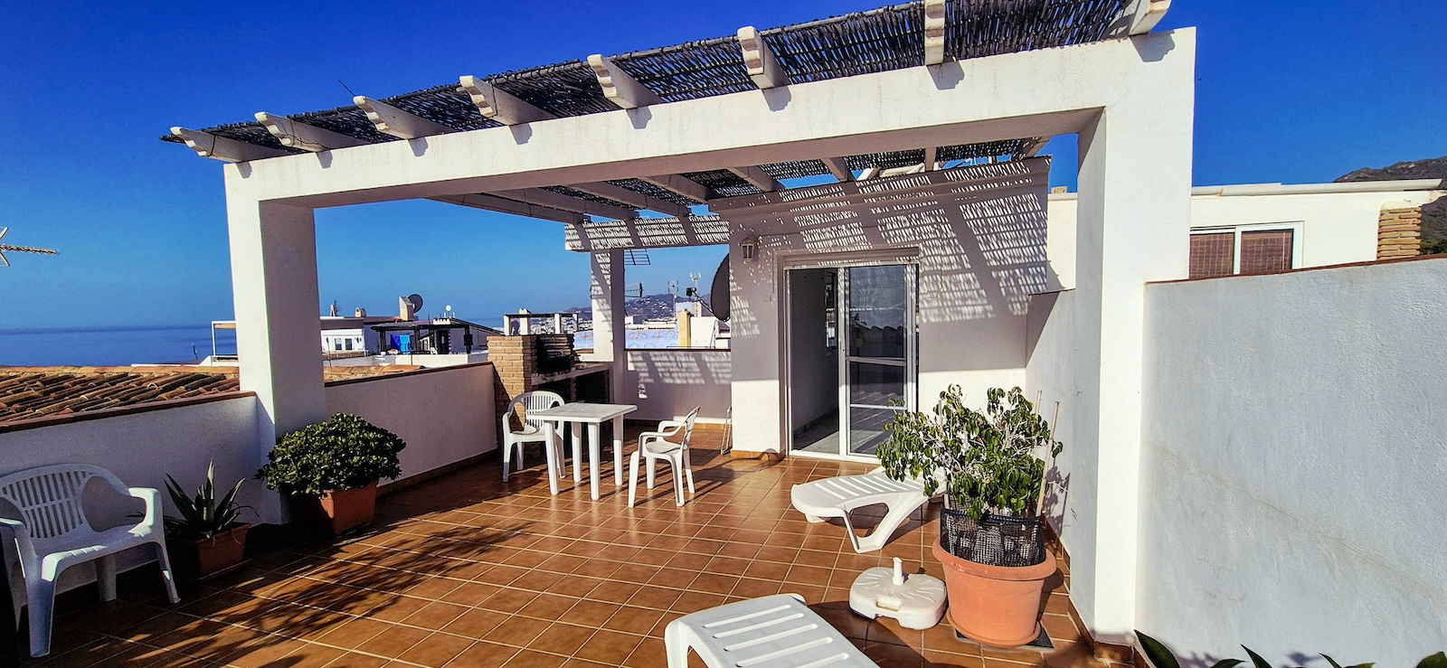 House in Maro - view 1