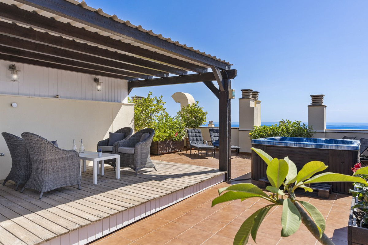 Apartment in Benalmadena Costa - view 1