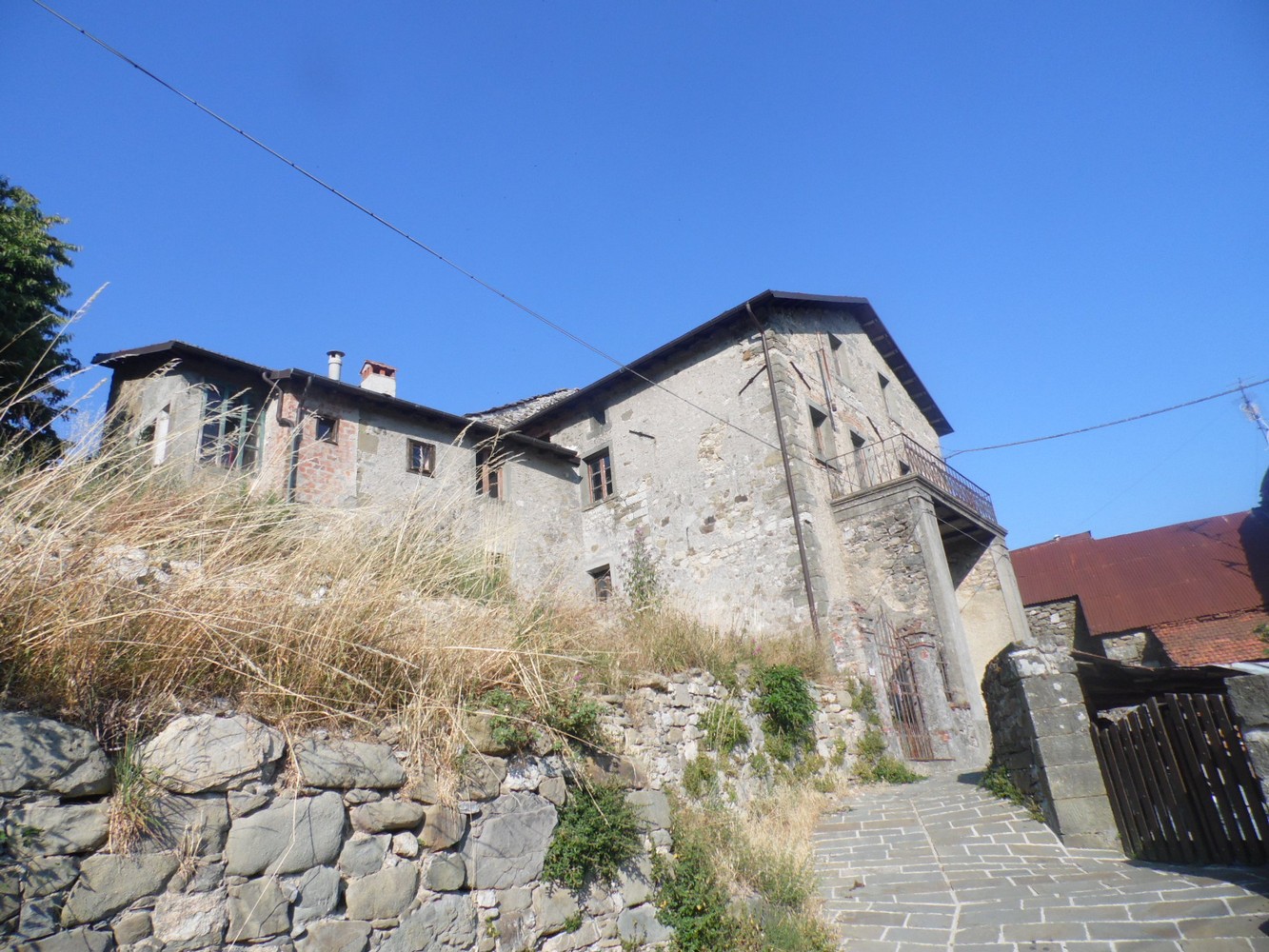 House in Tuscany - view 1