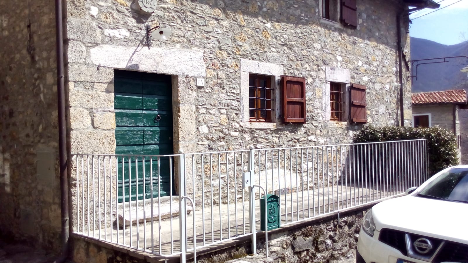 House in Vagli Sotto - view 1