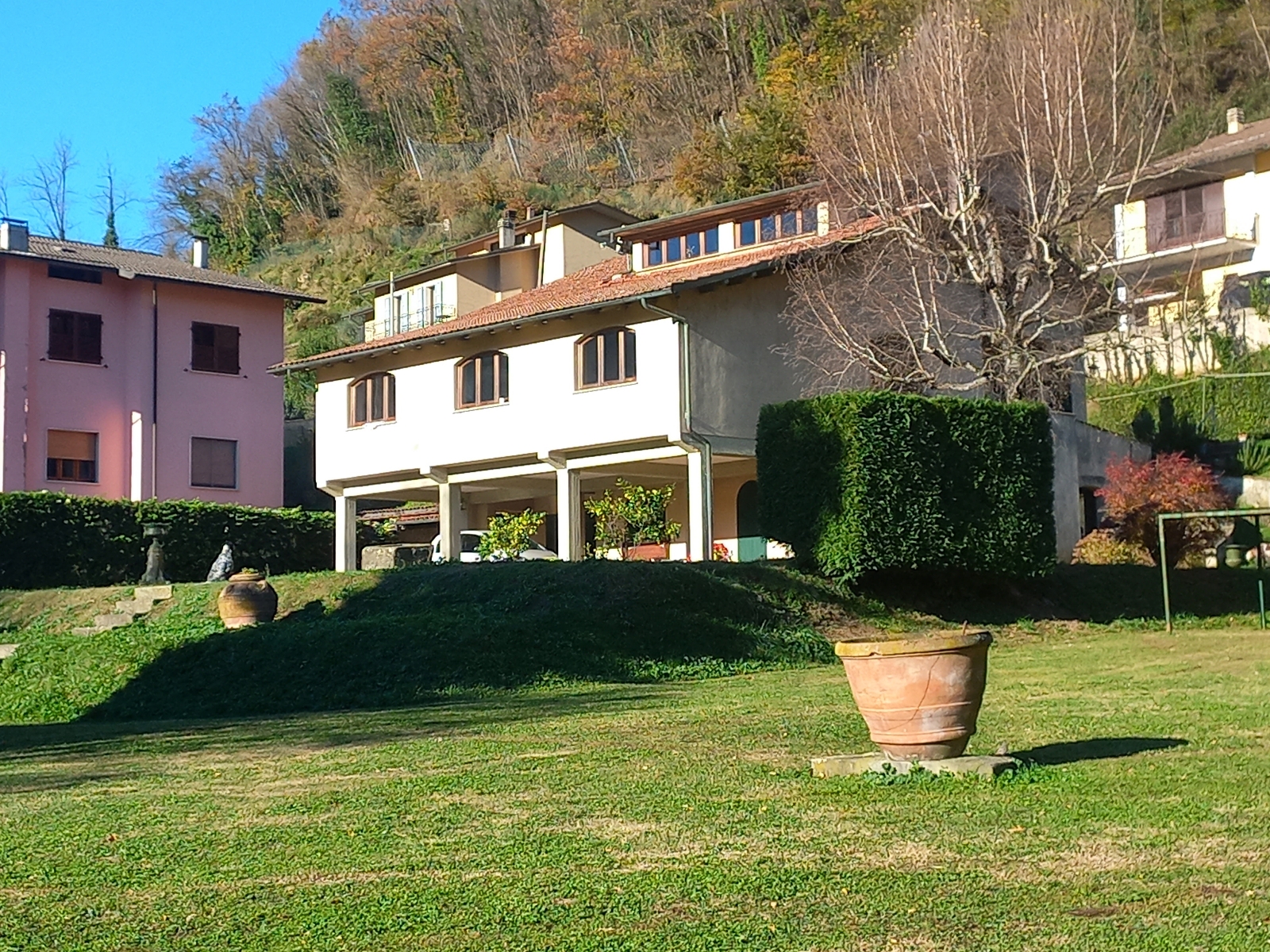 House in Castelnuovo di Garfagnana - view 1