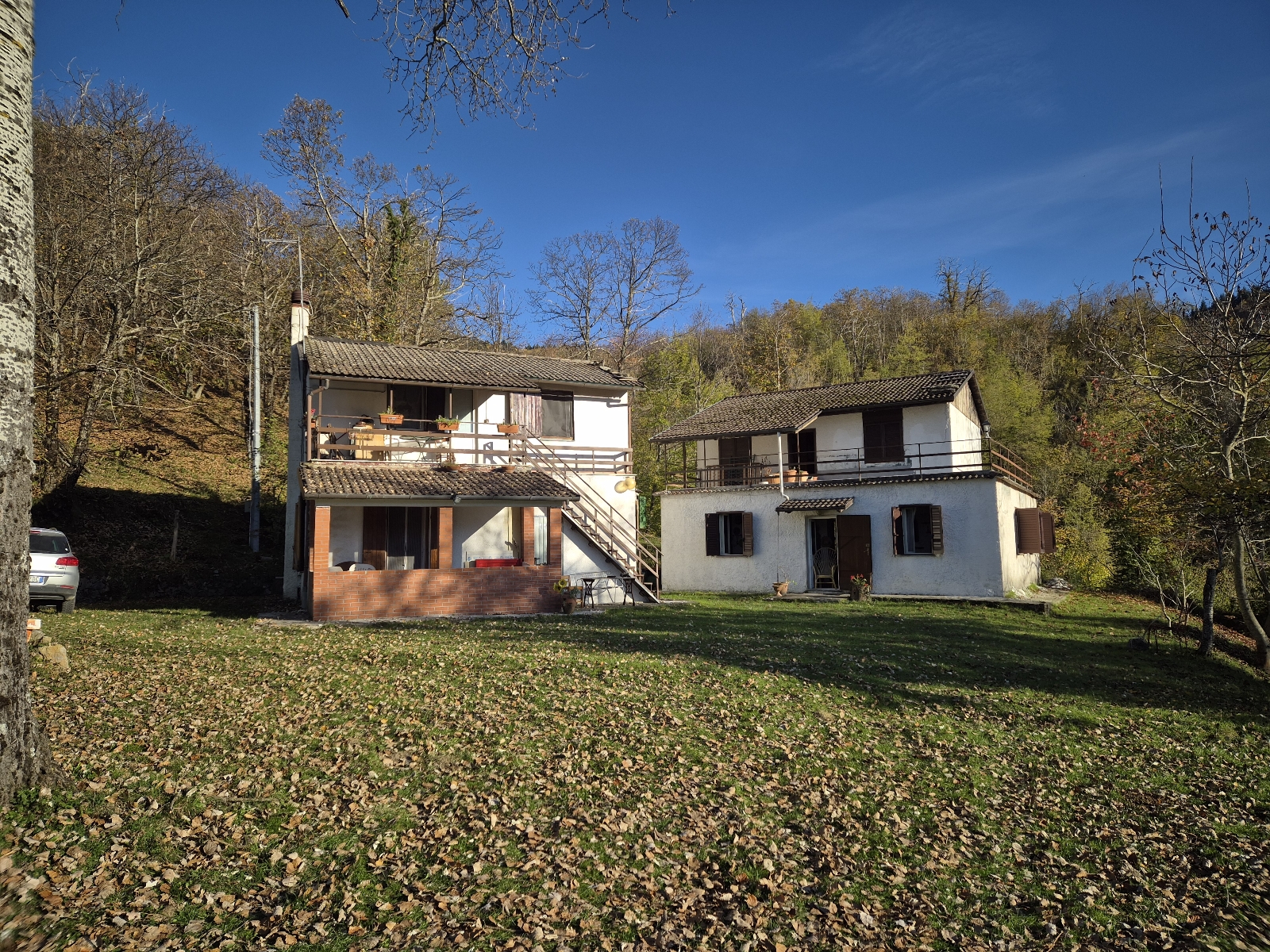 House in Careggine - view 1