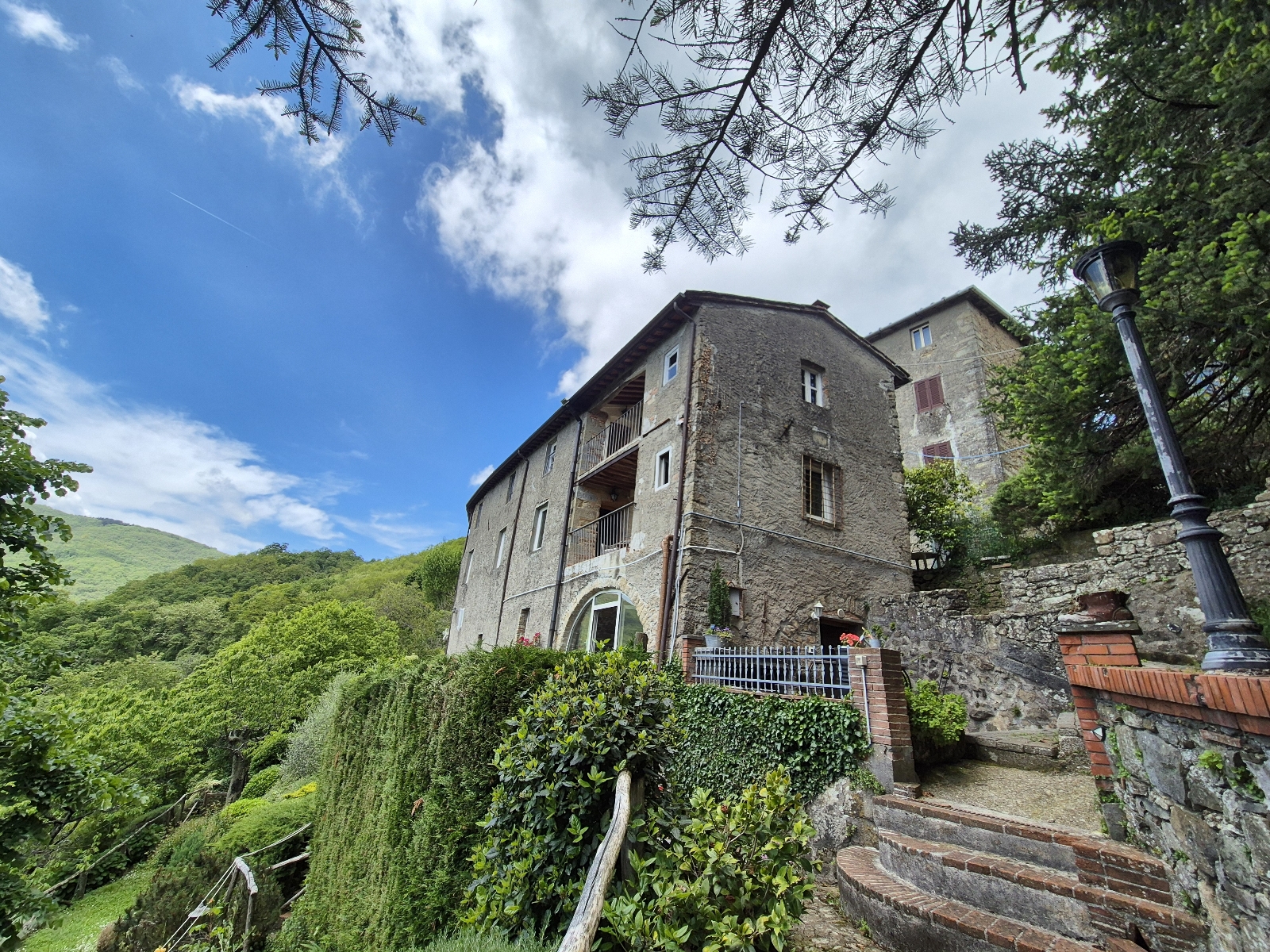 House in Bagni di Lucca - view 1