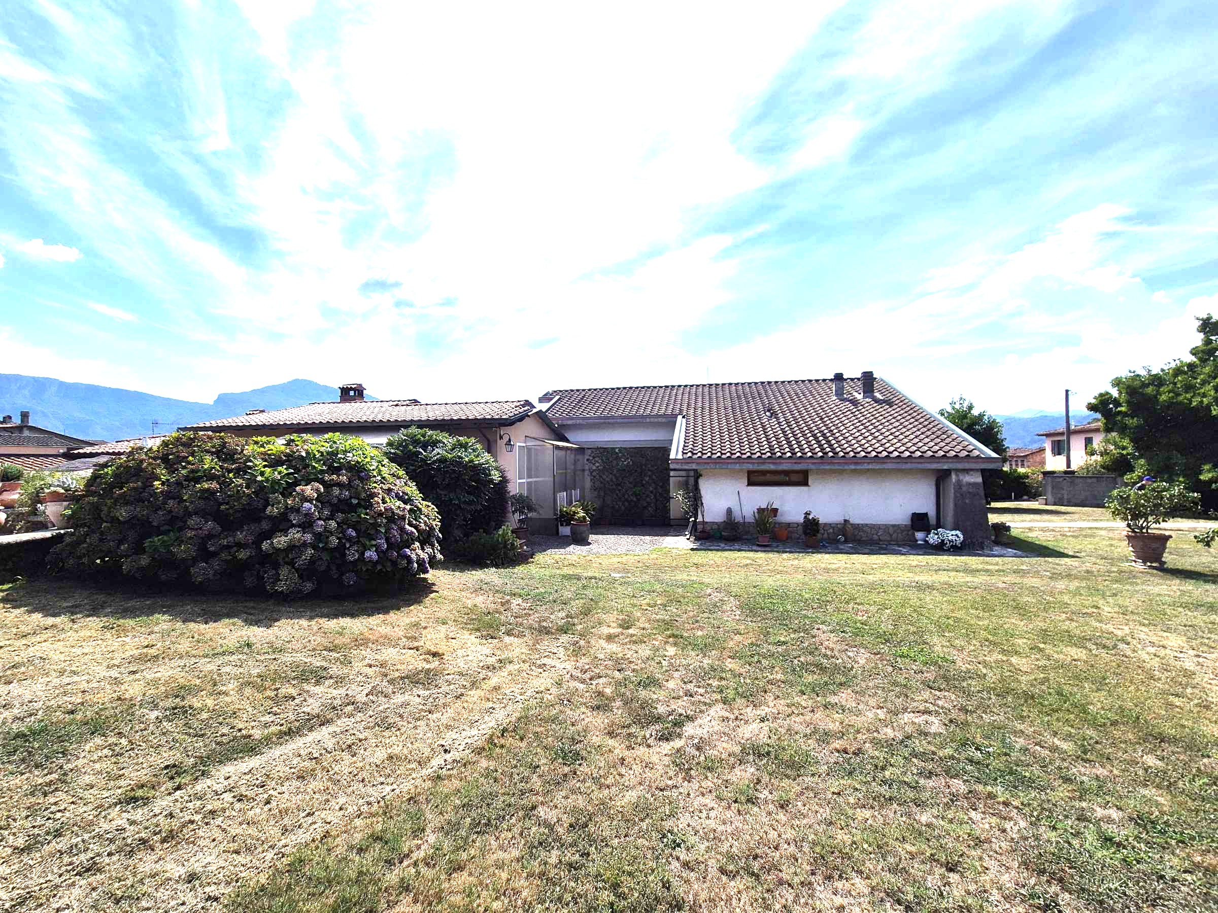 House in Barga - view 1