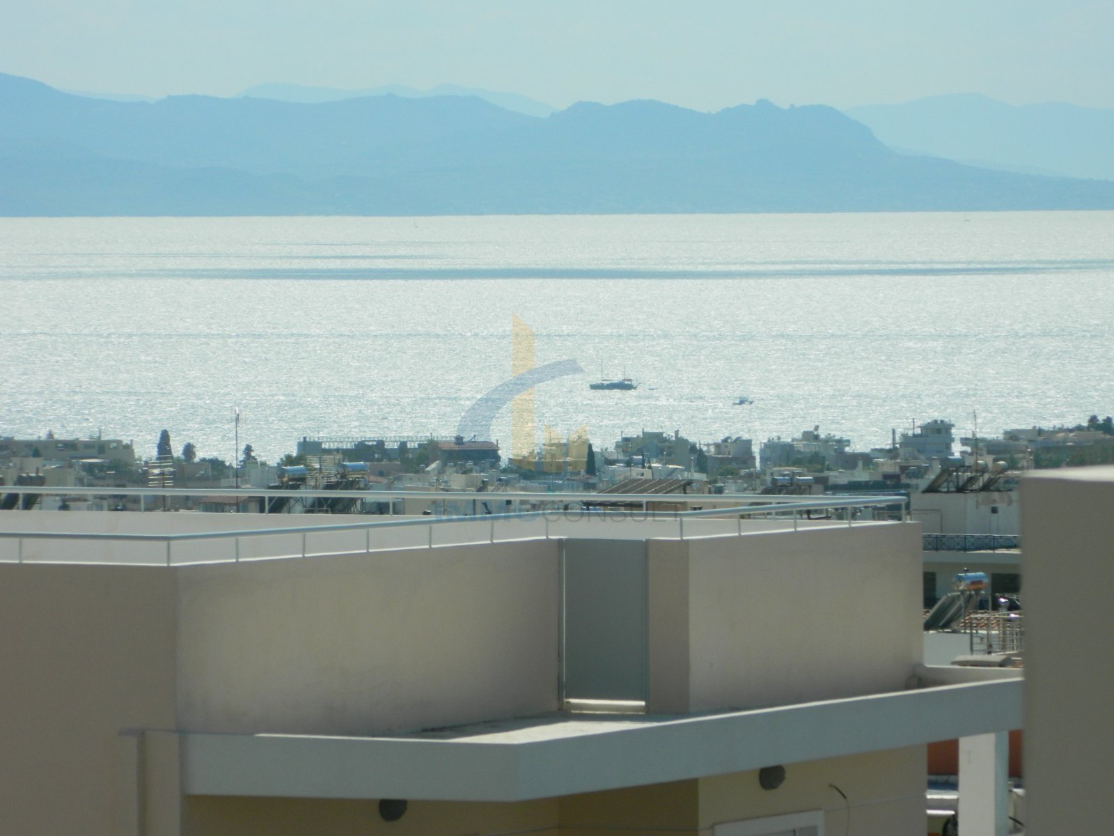 House in Glifadha - view 1