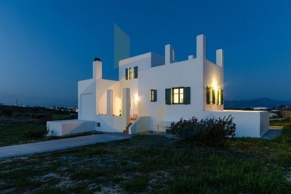 House in Paros - view 1