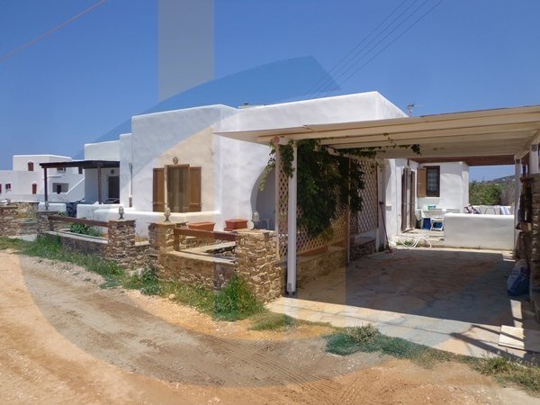 House in Perifereiaki Enotita Parou - view 1