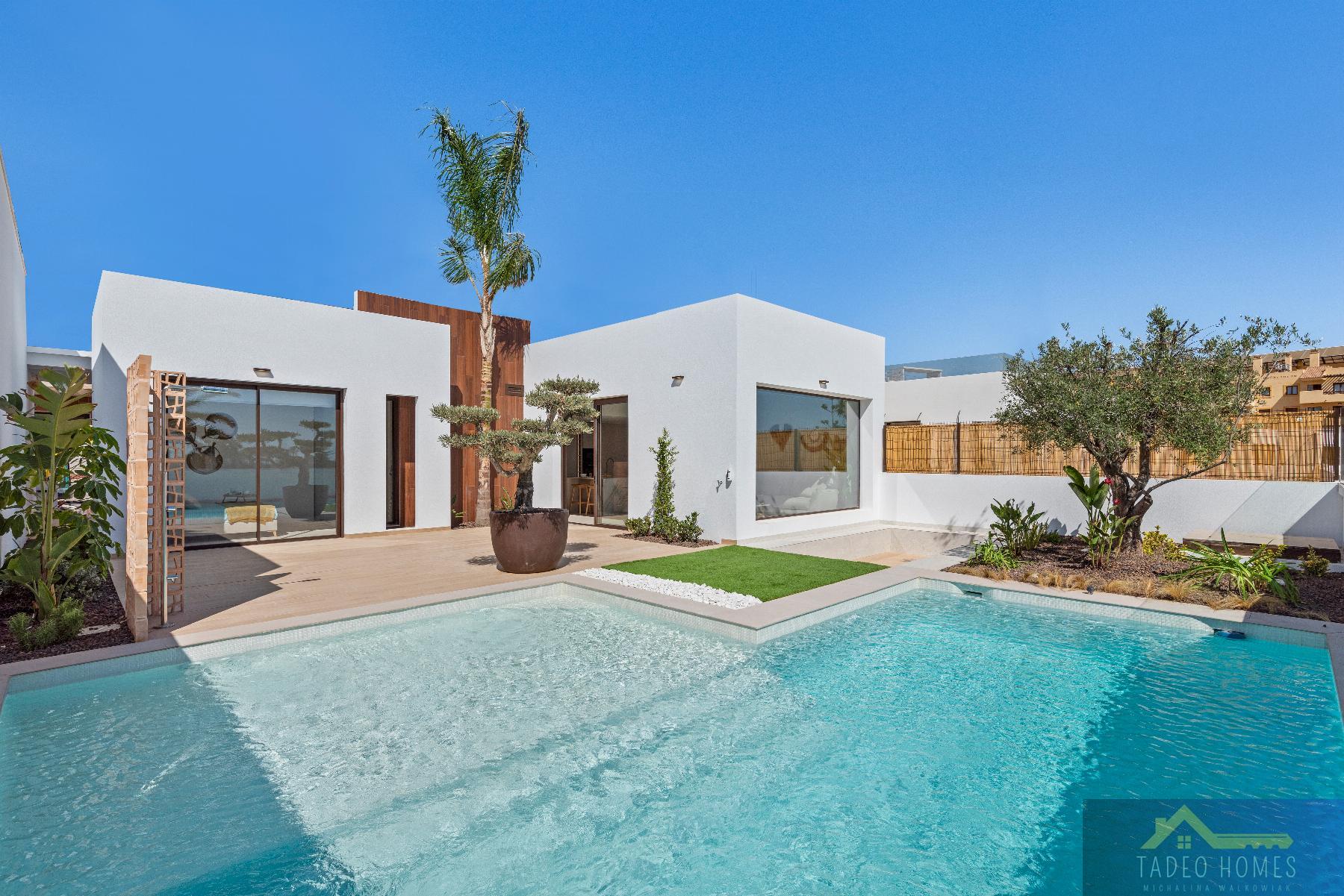 Villa in Santa Cruz - view 1