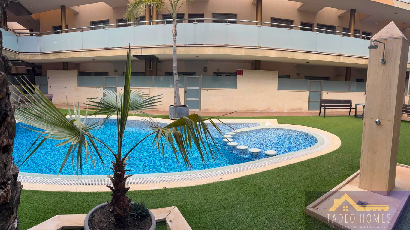 Apartment in Alicante - view 1
