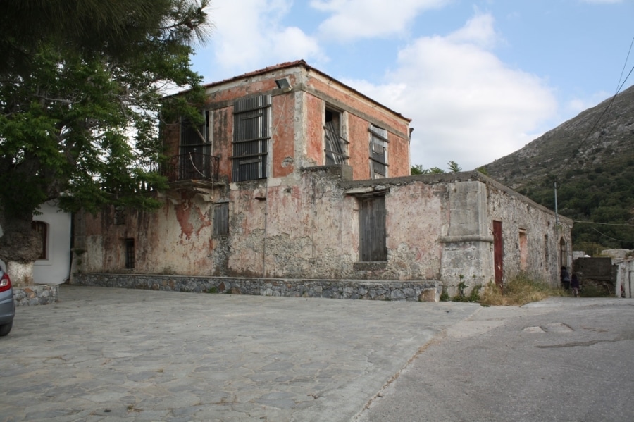 House in Sybrita - view 1