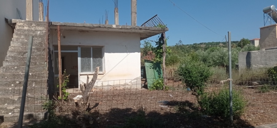 House in Skouloufia - view 1