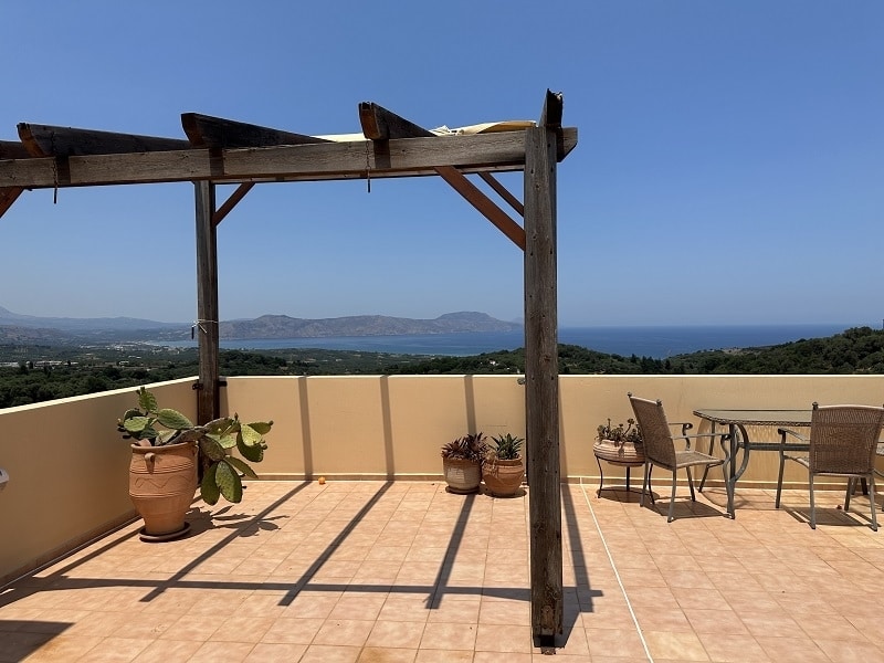 House in Karoti - view 1