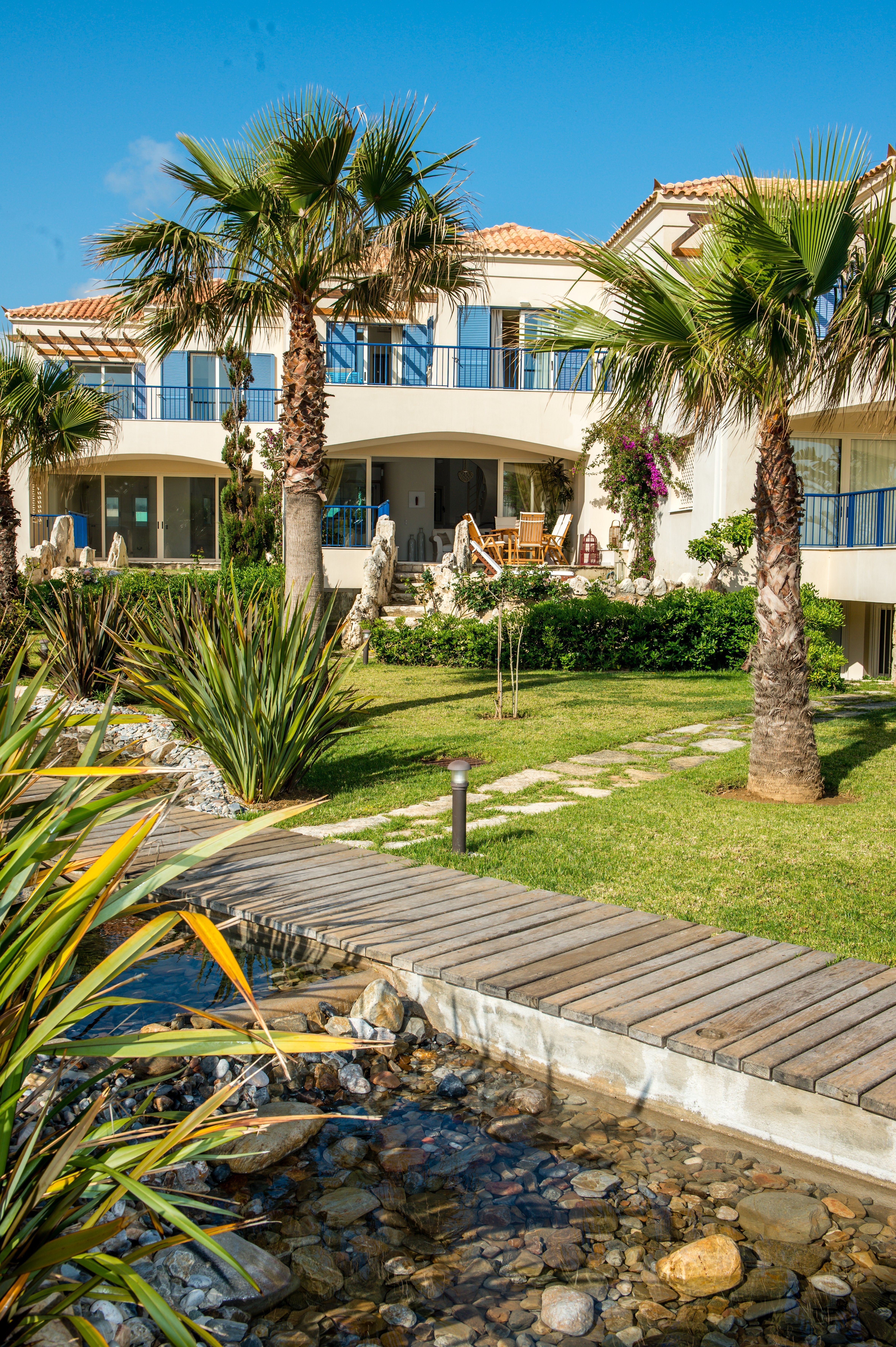 House in Ineia - view 1