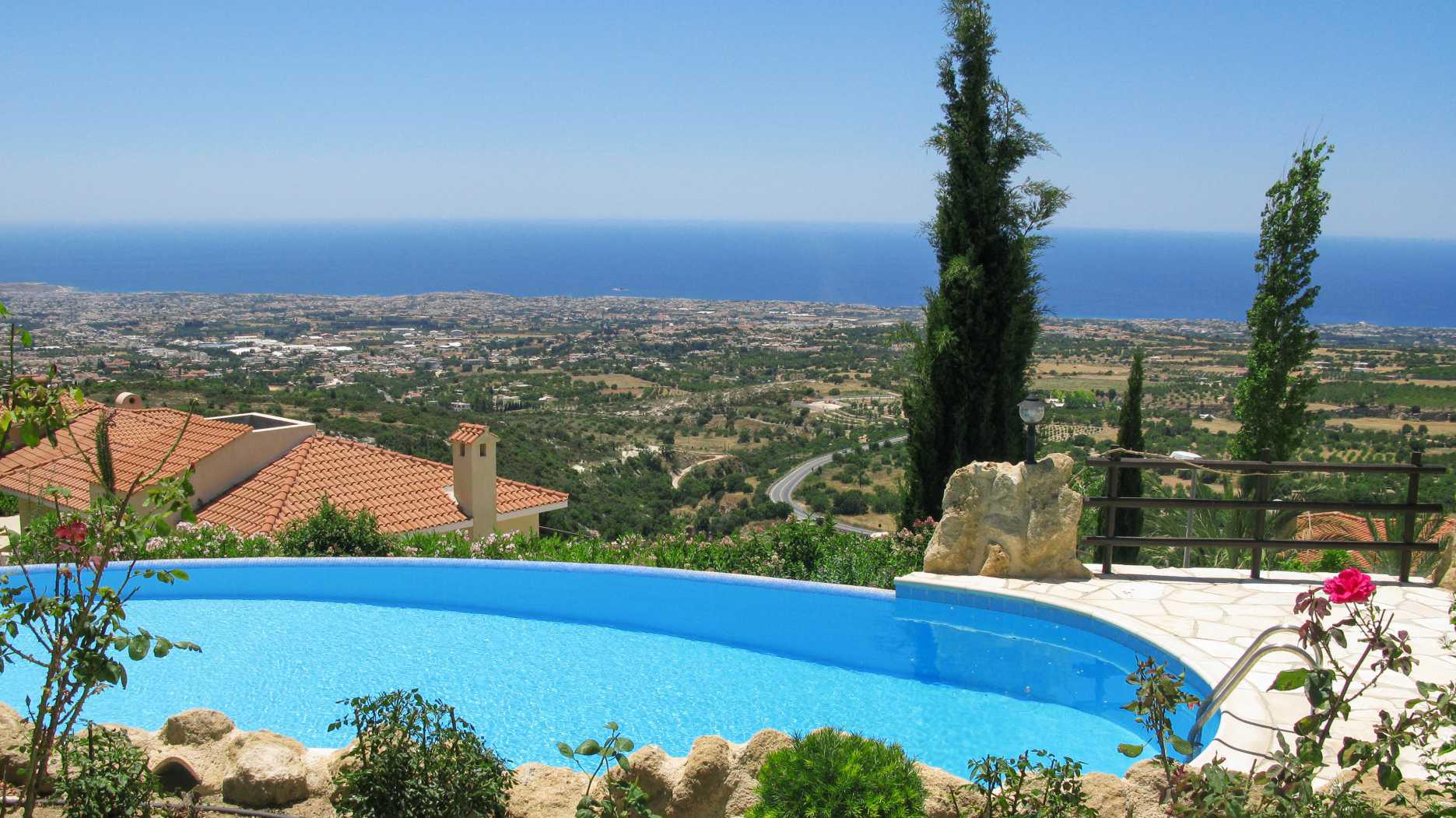 House in Tsada - view 1