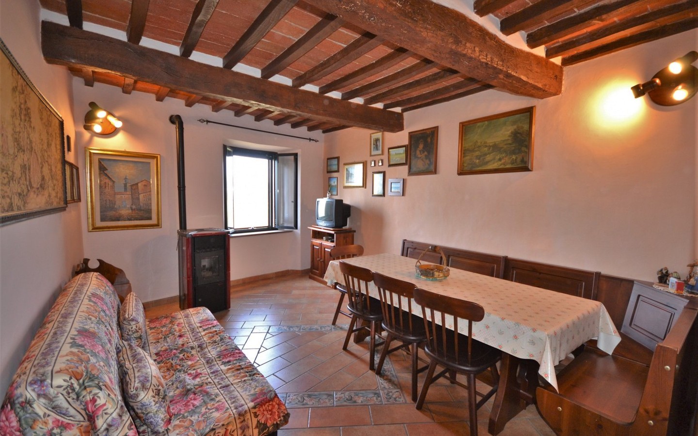 House in Monteleone d'Orvieto - view 1