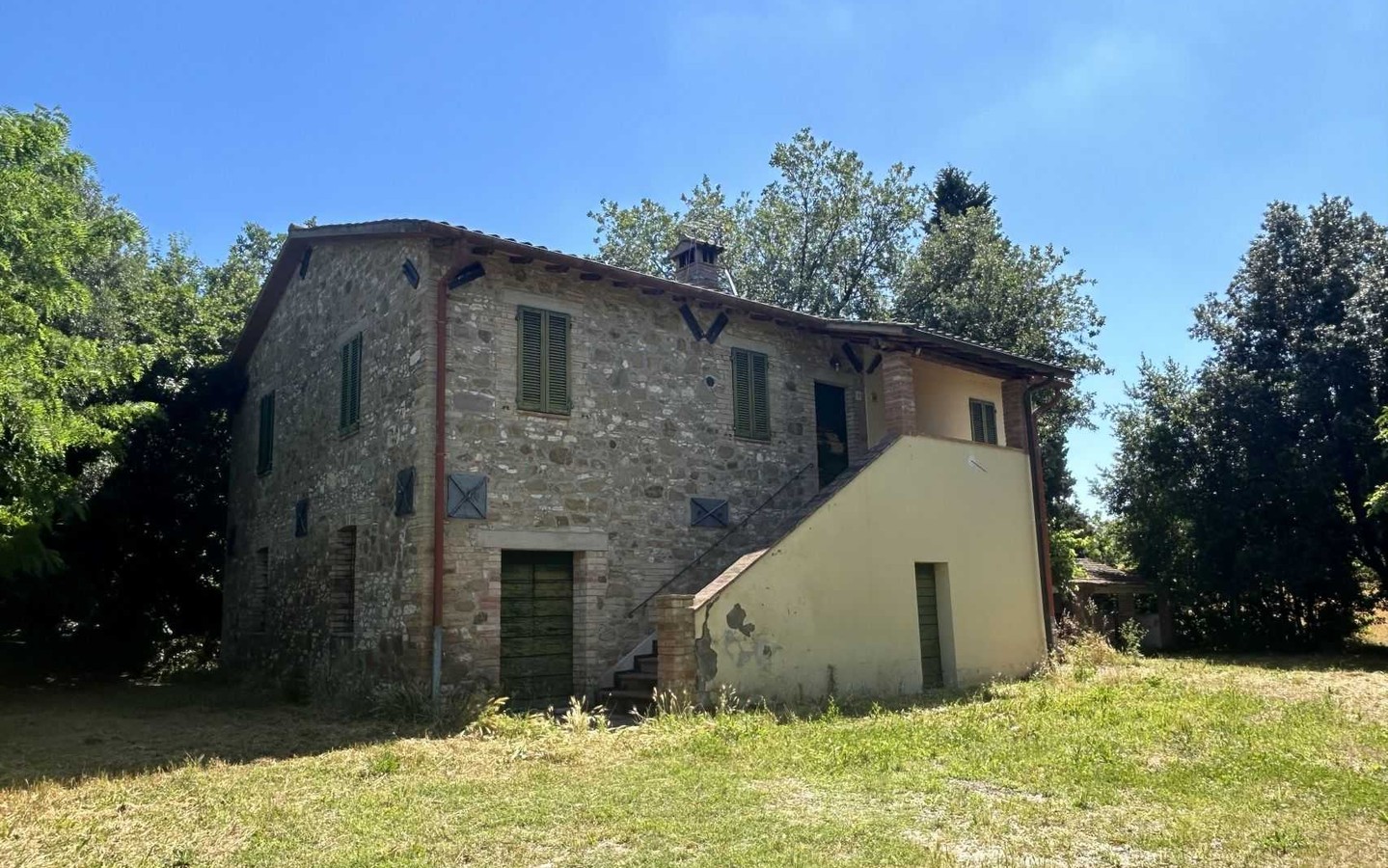 House in Marsciano - view 1