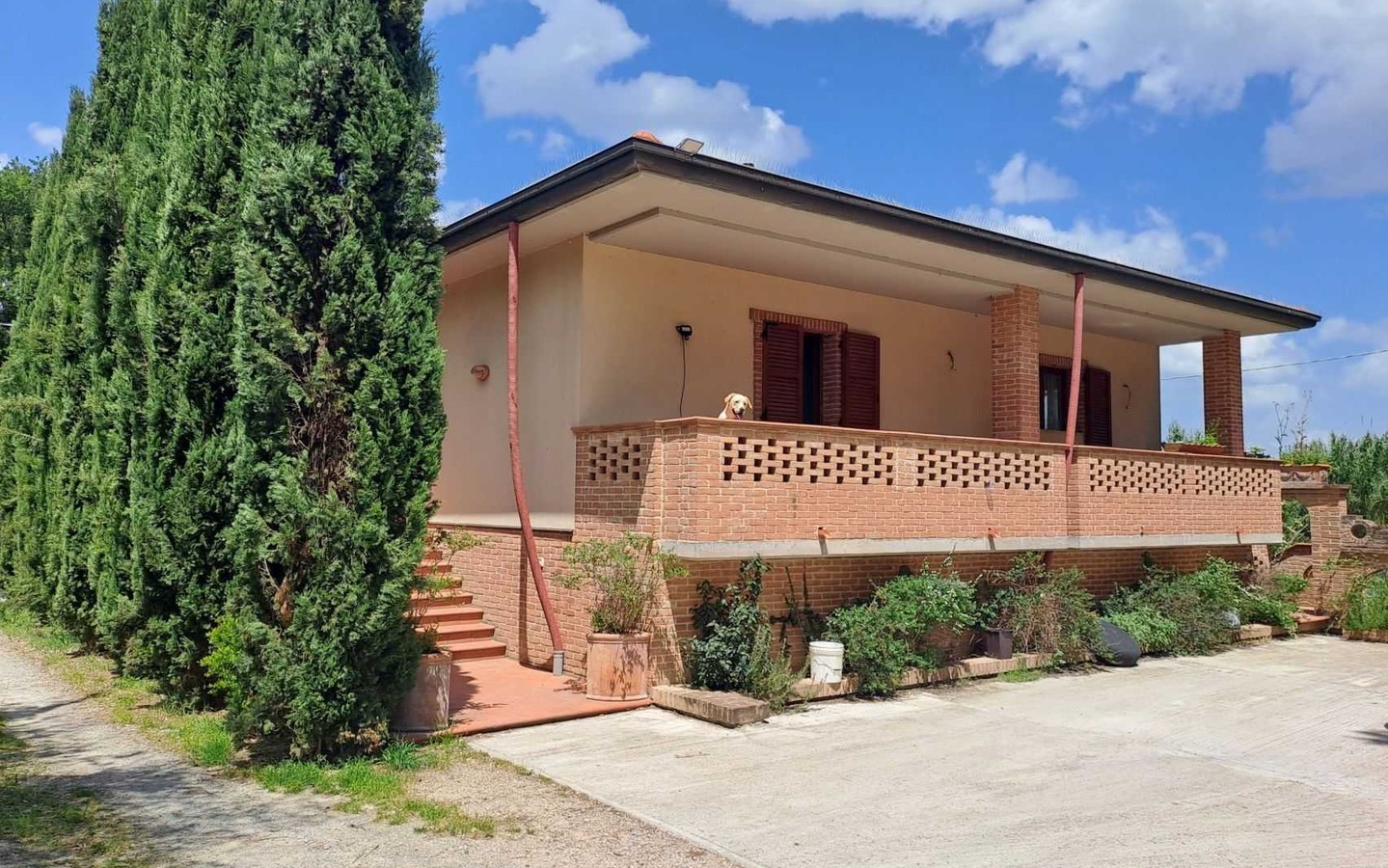 House in Maranzano - view 1