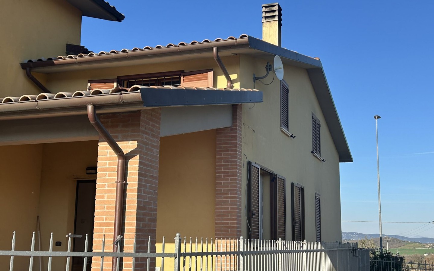 House in Perugia - view 1