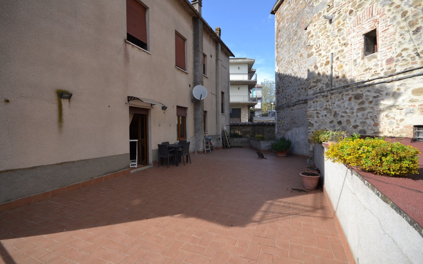 House in Ficulle - view 1