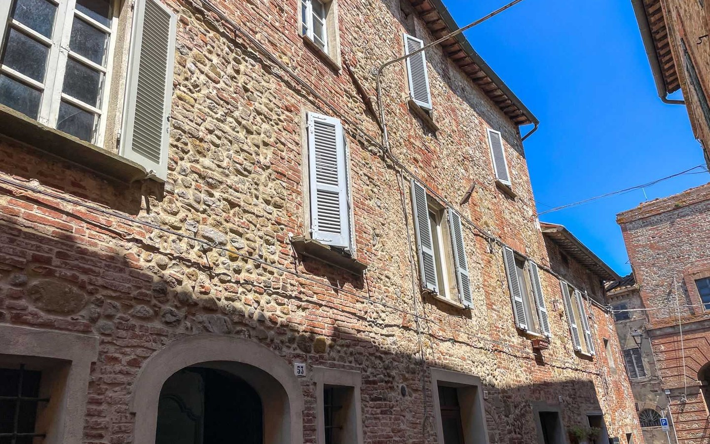 House in Monteleone d'Orvieto - view 1