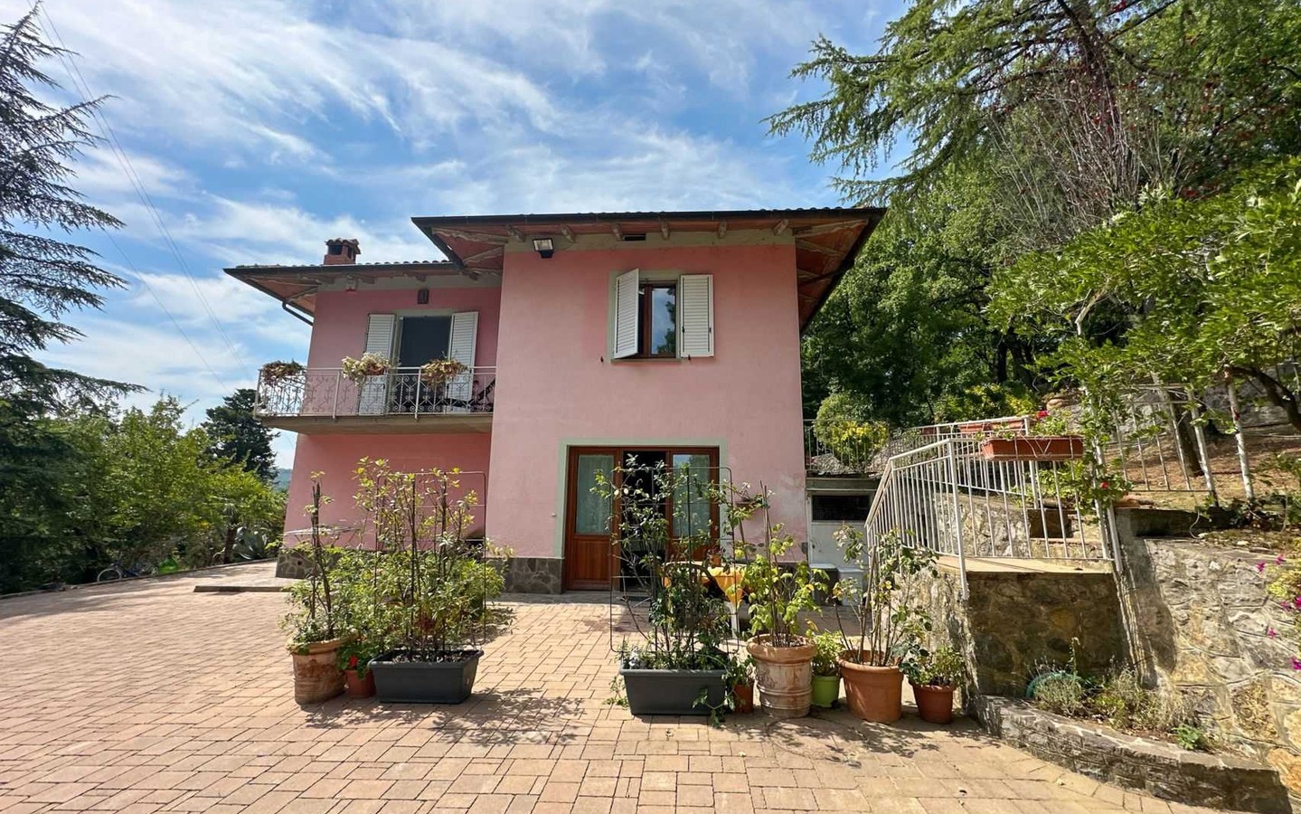 House in Foiano della Chiana - view 1