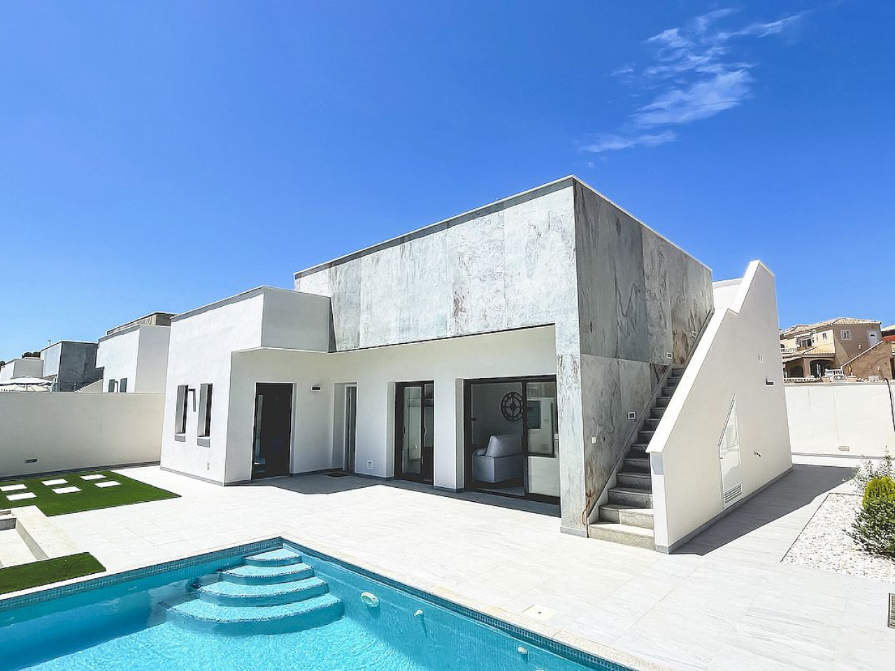 Villa in El Pinar de Campoverde - view 1