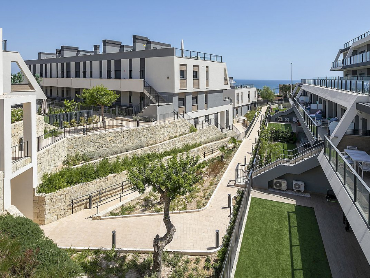 Apartment in El Altet - view 1
