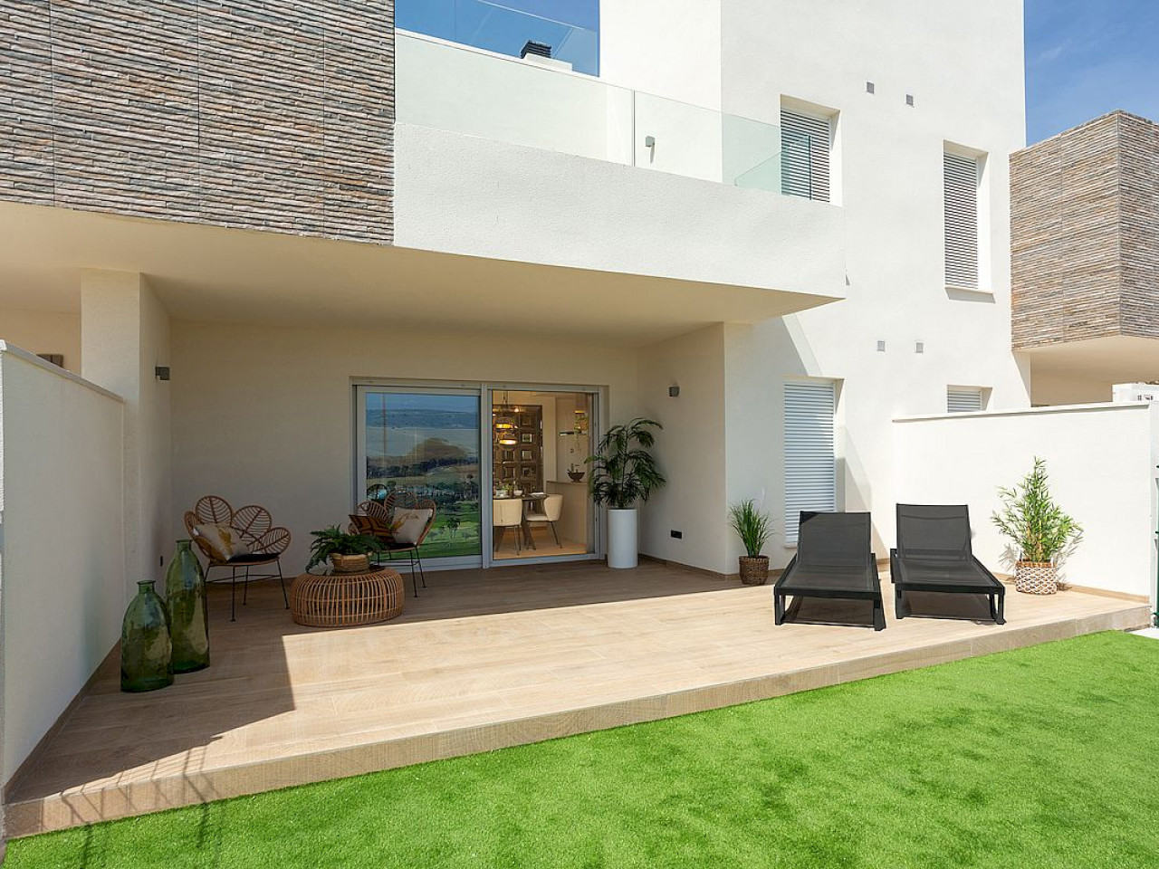 Apartment in Alicante - view 1