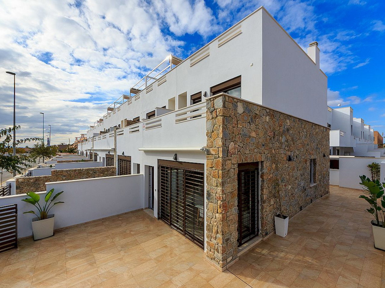 House in Alicante - view 1