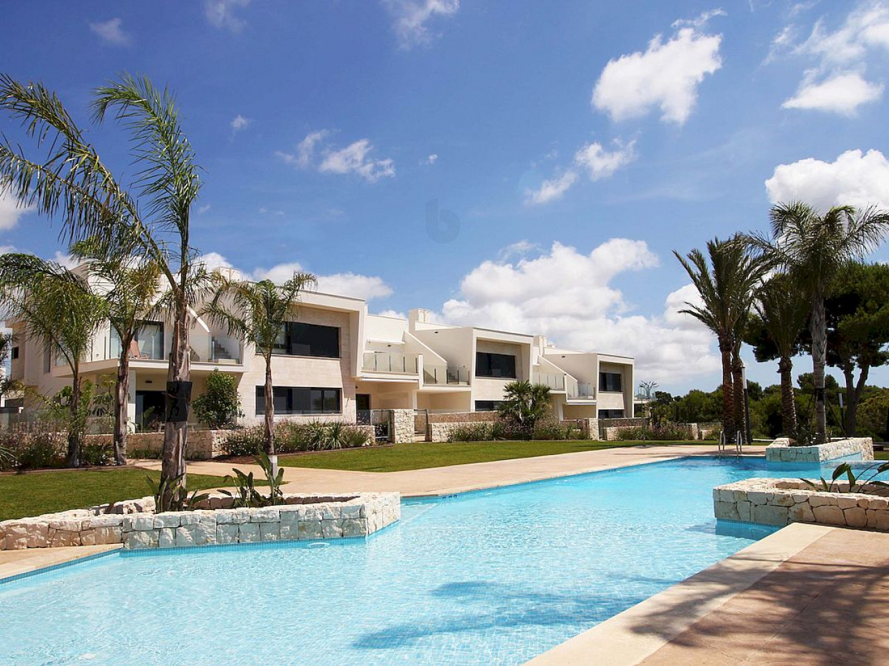 Apartment in Alicante - view 1