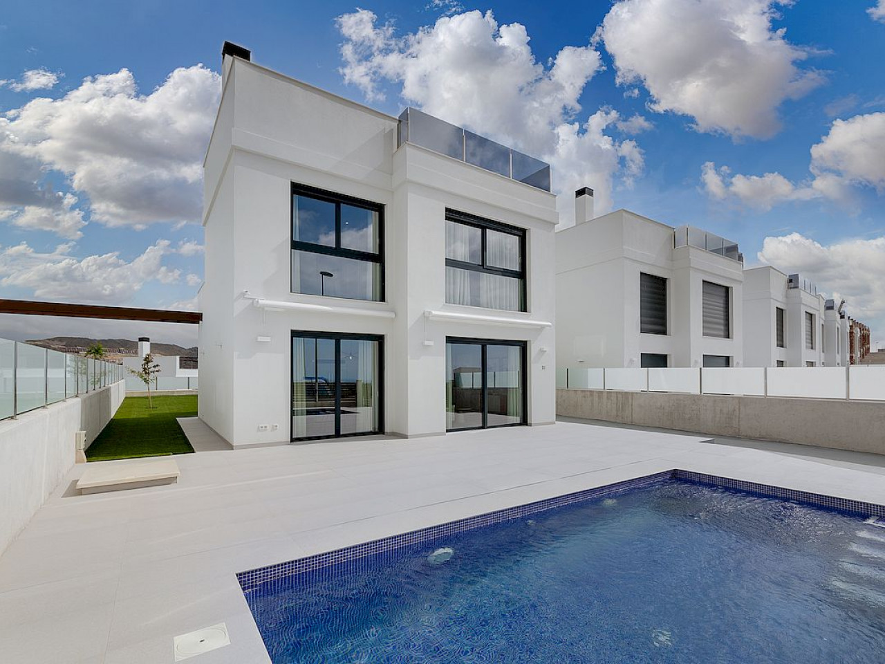 Villa in Mutxamel - view 1