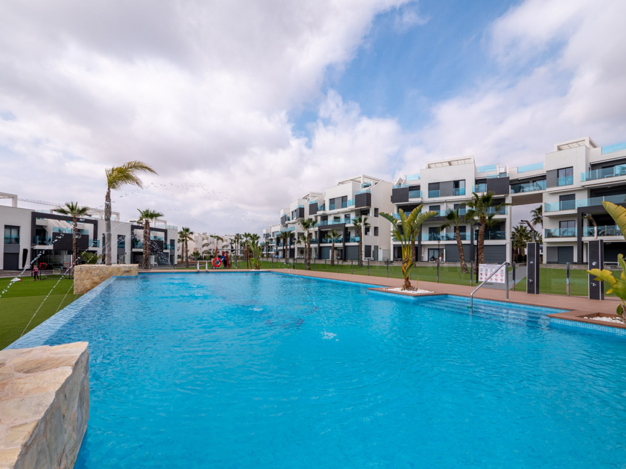 Apartment in Guardamar del Segura - view 1