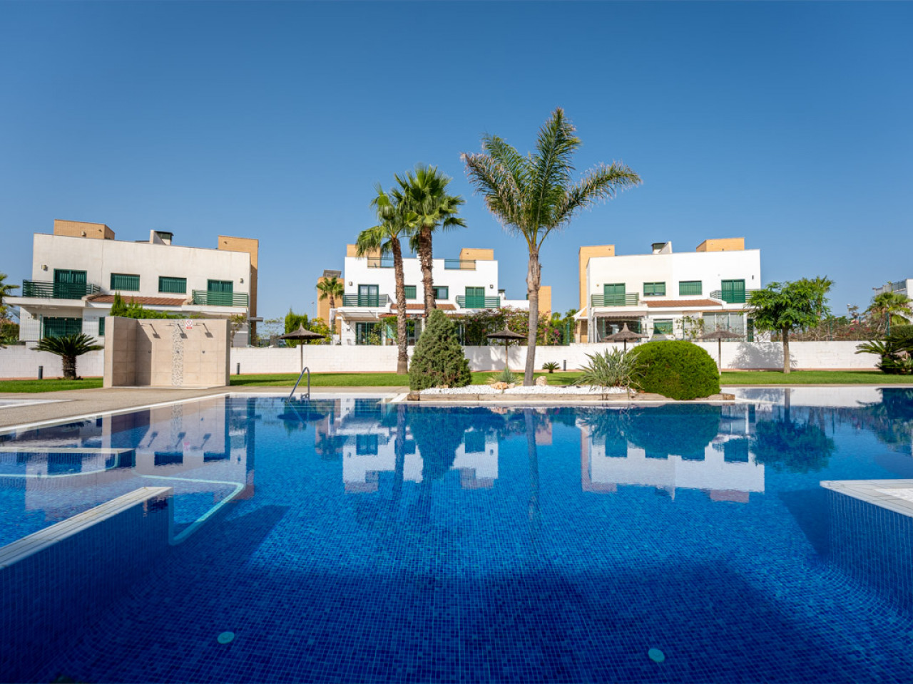 Villa in Alicante - view 1