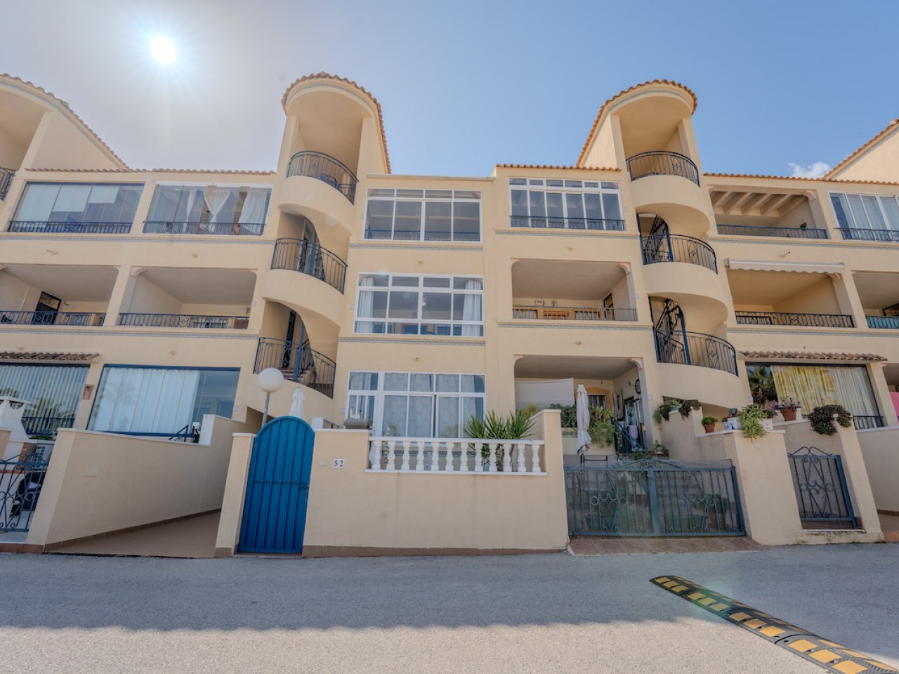 Apartment in Urbanizacion los Balcones - view 1