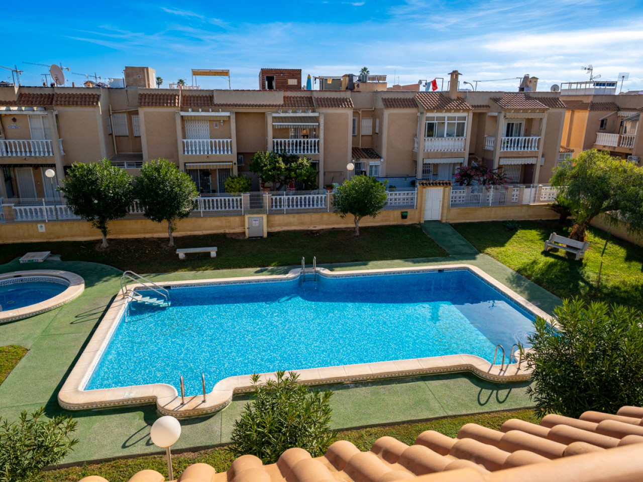 Apartment in Torrevieja - view 1