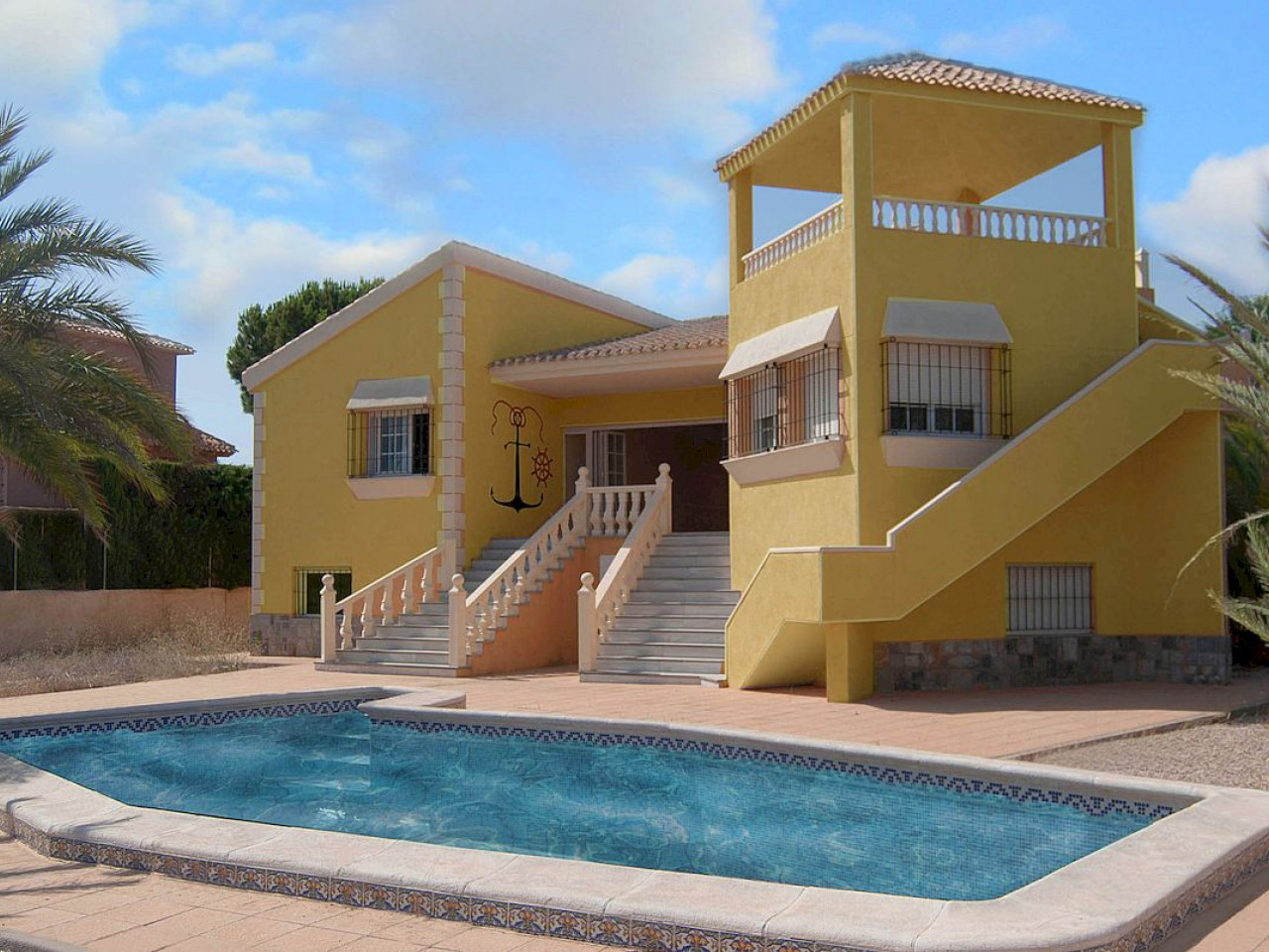 Villa in Santa Cruz - view 1