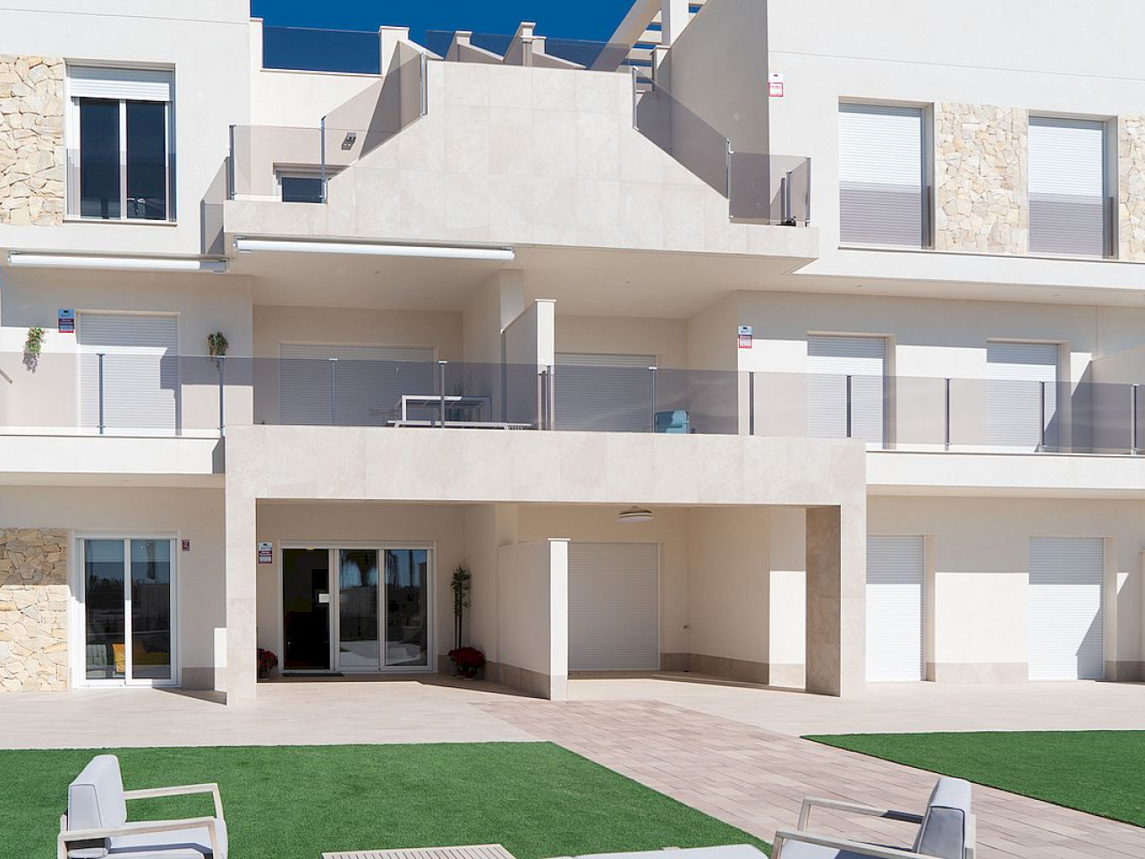 Penthouse in Guardamar del Segura - view 1