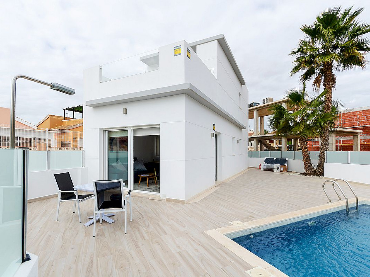Villa in Alicante - view 1