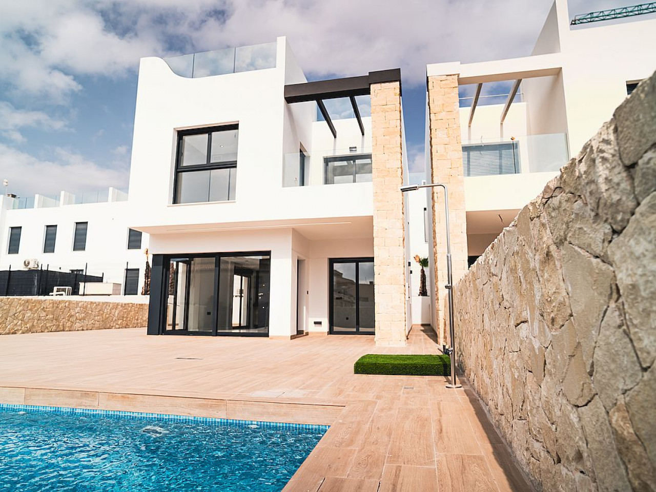Villa in Urbanizacion los Balcones - view 1