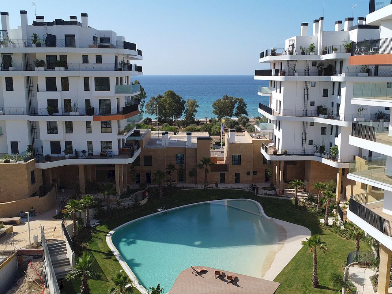 Apartment in Villajoyosa - view 1