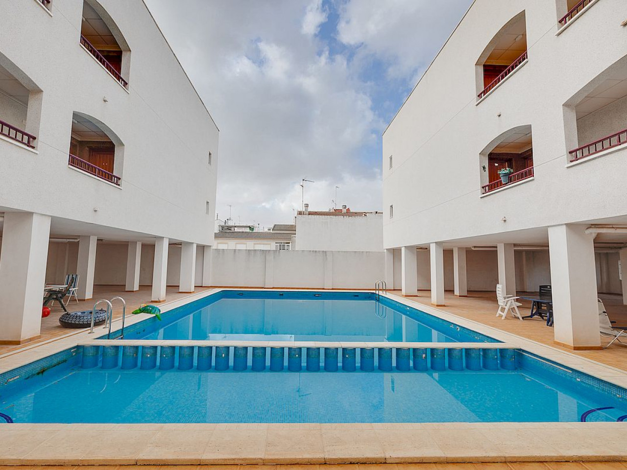 Apartment in Alicante - view 1