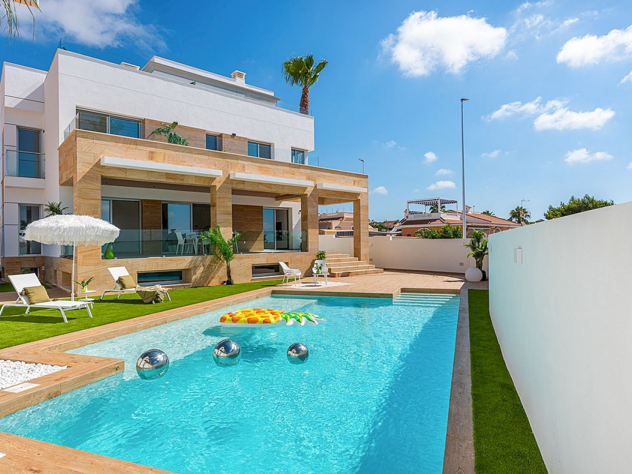 Villa in Ciudad Quesada - view 1