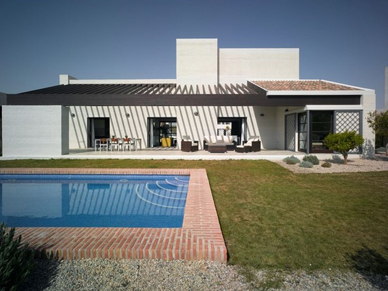Villa in Santa Cruz - view 1