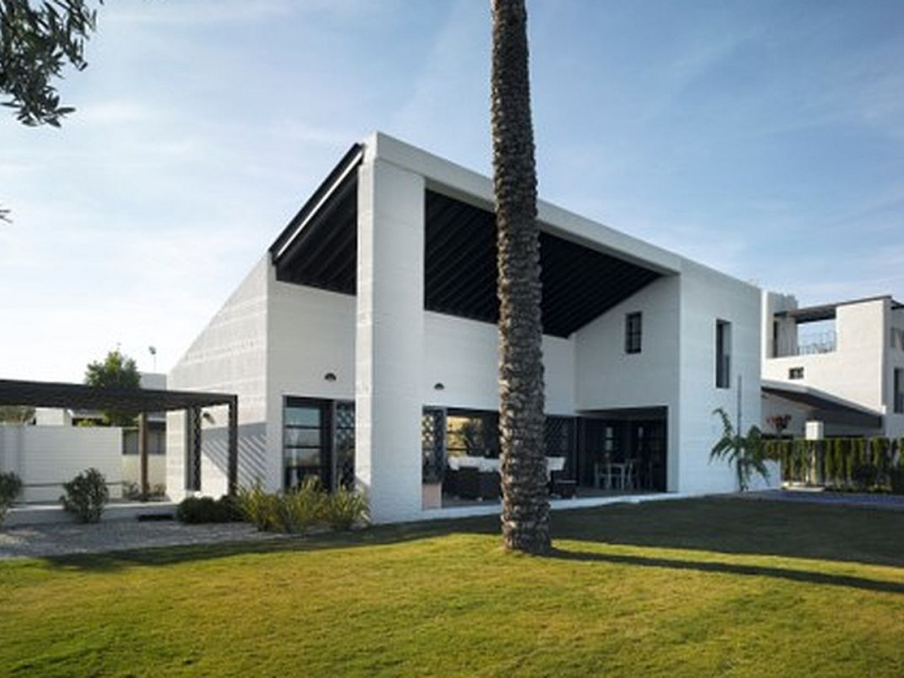 Villa in Santa Cruz - view 1