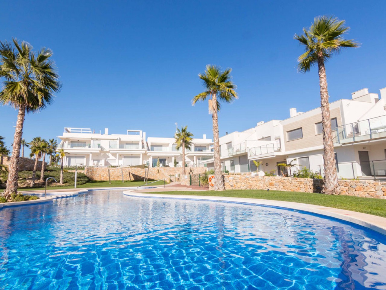 Apartment in Los Montesinos - view 1