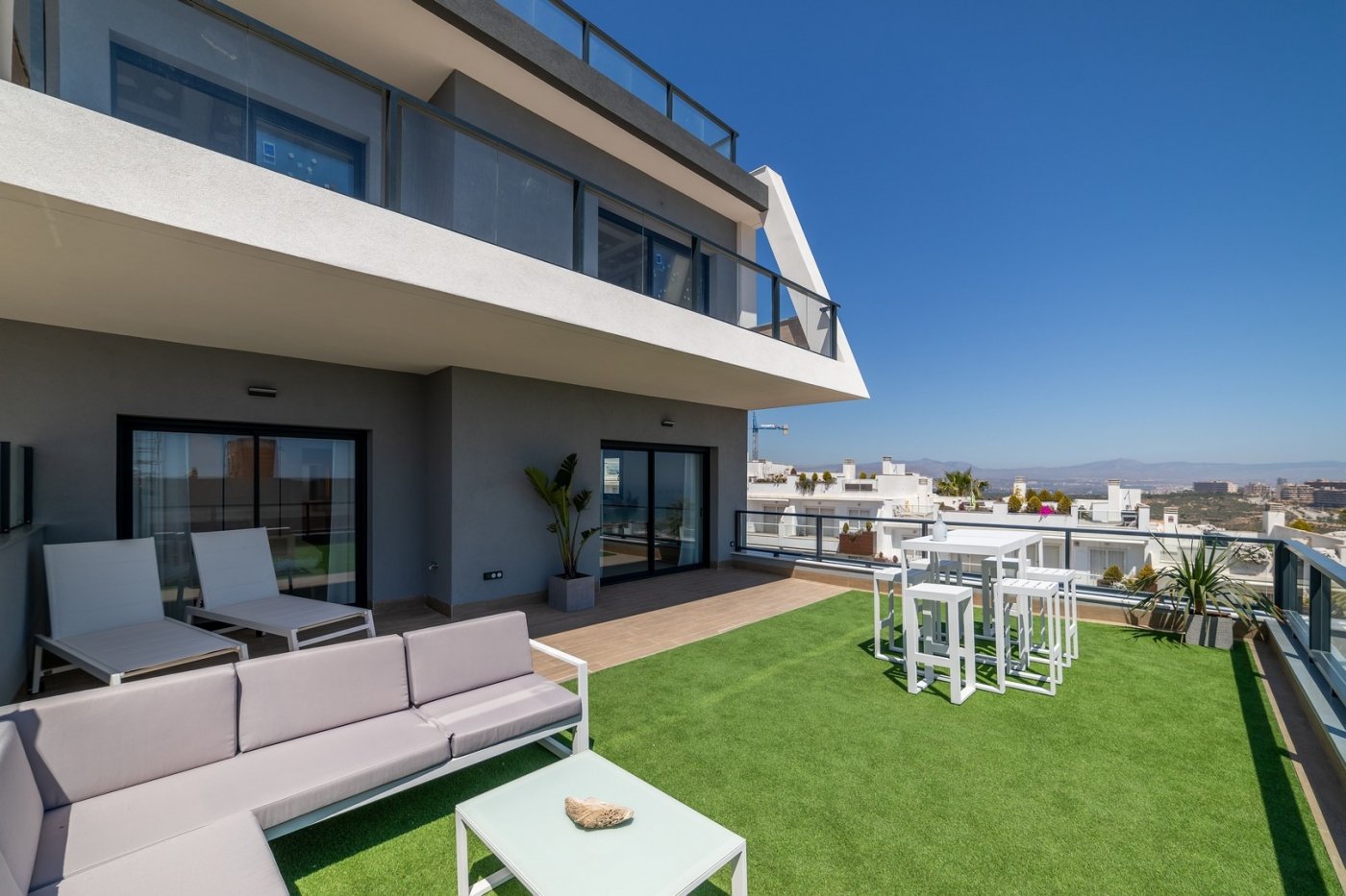 Apartment in San Juan de Alicante - view 1